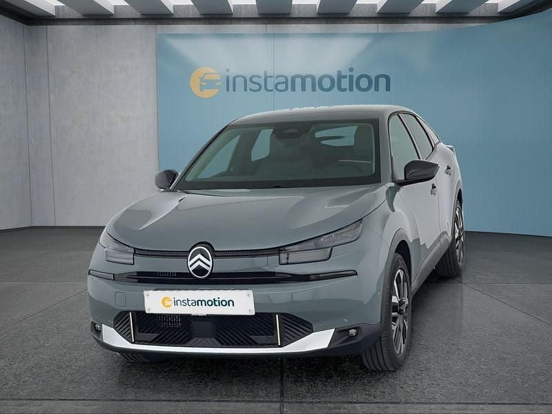 Neu Citroën C4 131 PS (96 kW) 2025 Grün Limousine