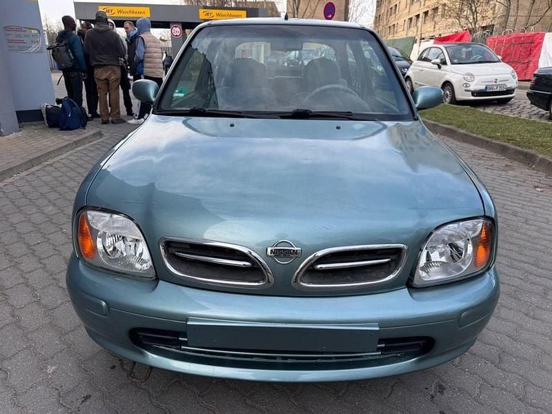 Gebraucht Nissan Micra 60 PS (44 kW) 2001 Grau Kleinwagen