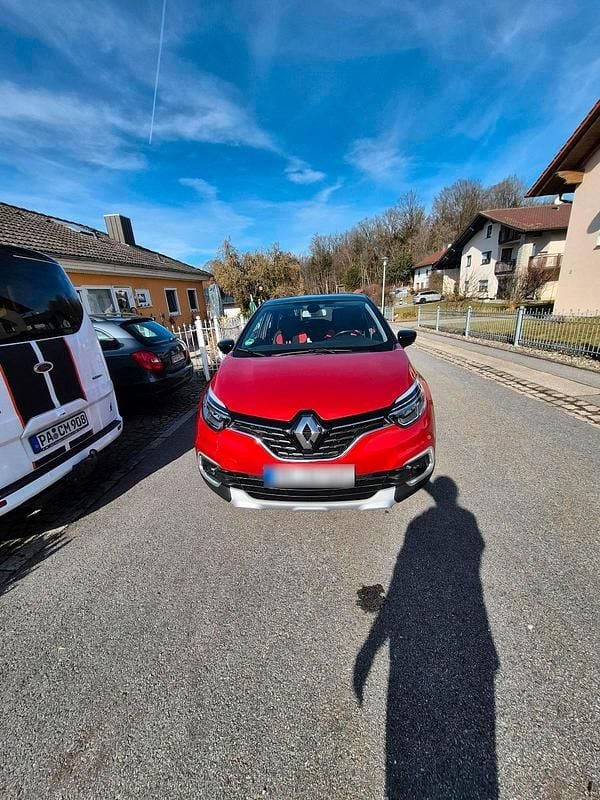 Gebraucht Renault Captur 150 PS (110 kW) 2019 Rot SUV