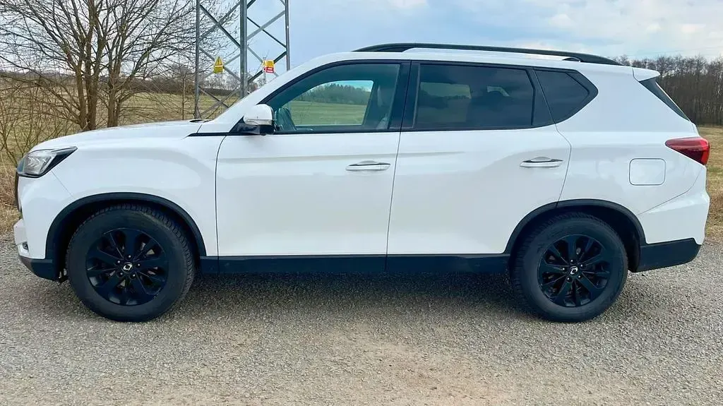 Gebraucht SsangYong Rexton 203 PS (149 kW) 2022 Weiß SUV