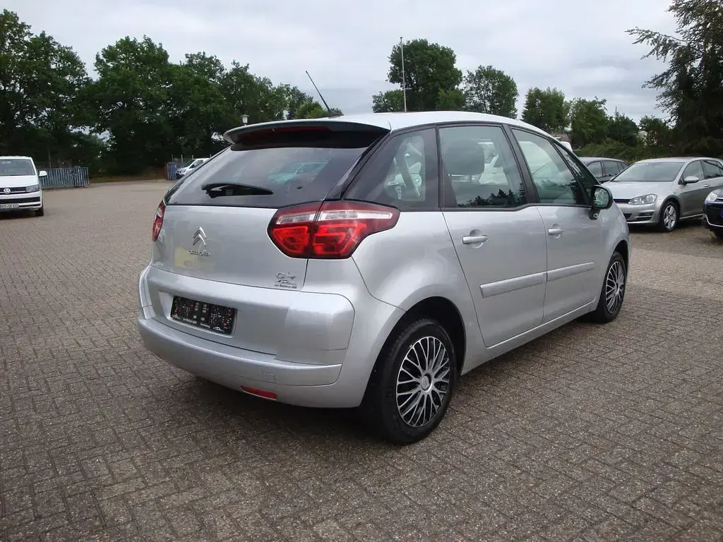 Gebraucht Citroën C4 Tendance 120 PS (88 kW) 2011 Silber Van / Kleinbus