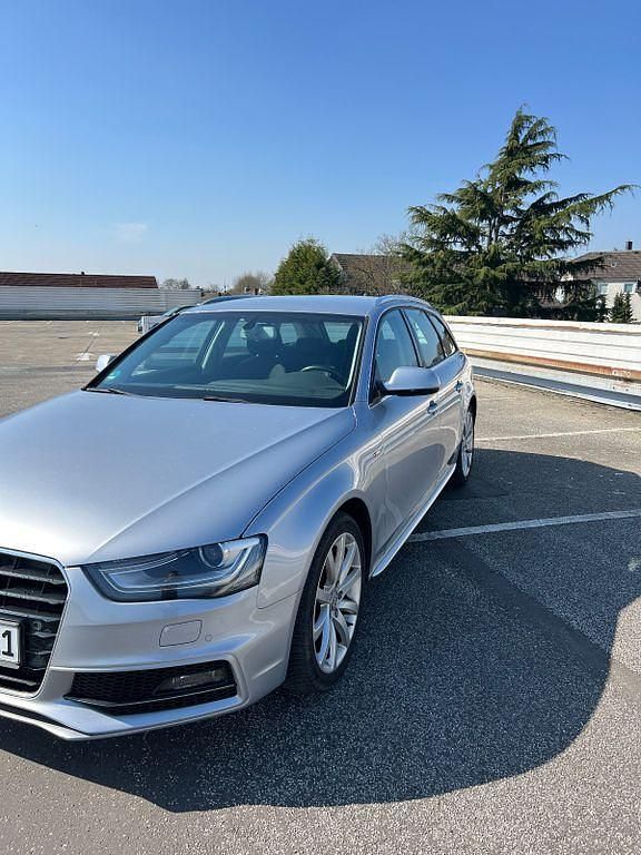 Gebraucht Audi A4 S-Line 177 PS (130 kW) 2014 Silber Limousine