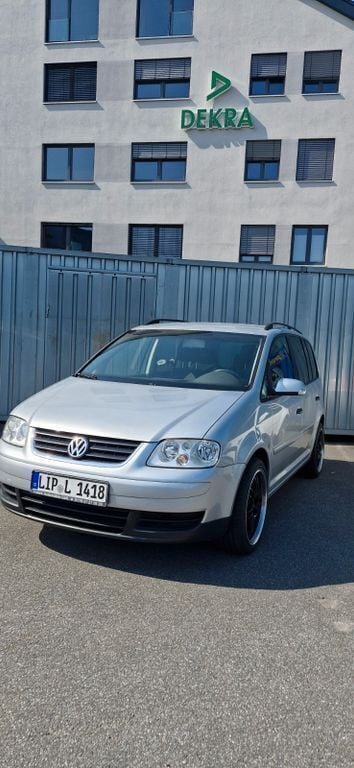 Silber Gebraucht 2006 VW Touran Van / Kleinbus | 1.750 € (Guter Preis) - Bild 1/4