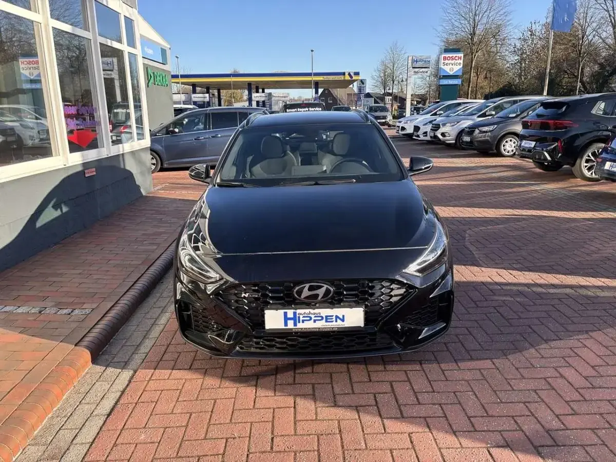 Neu Hyundai i30 N Line 140 PS (102 kW) 2025 Abyss black Kombi