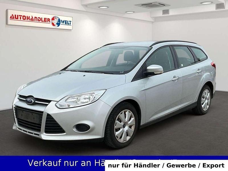 Silber Gebraucht 2012 Ford Focus Kombi | 3.899 € (Guter Preis) - Bild 1/3