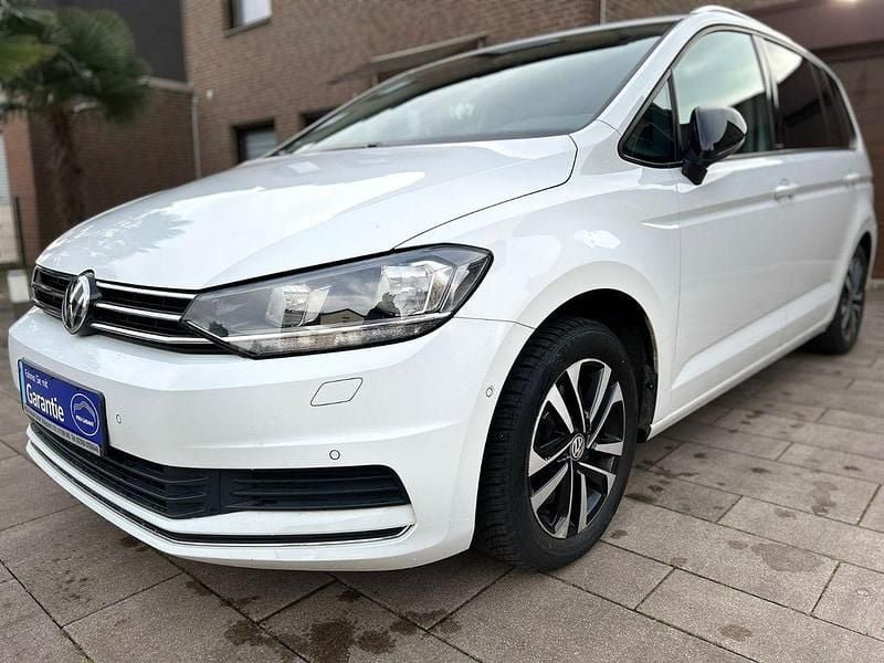 Gebraucht VW Touran IQ Drive 150 PS (110 kW) 2019 Weiß Van / Kleinbus