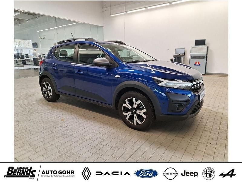Gebraucht Dacia Sandero Expression 91 PS (66 kW) 2023 Blau Kleinwagen