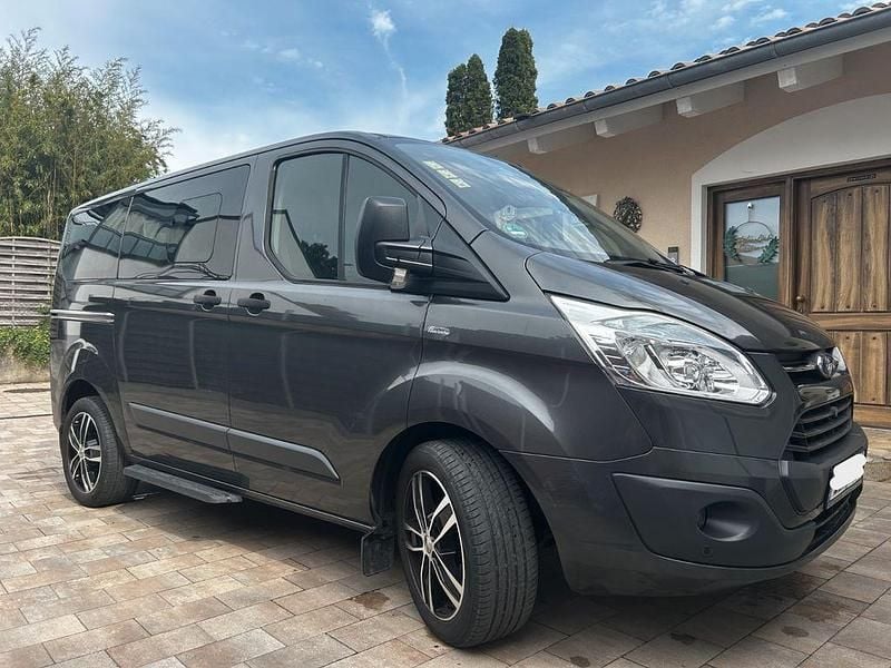 Grau Gebraucht 2015 Ford Tourneo Van / Kleinbus | 16.990 € (Fairer Preis) - Bild 1/4