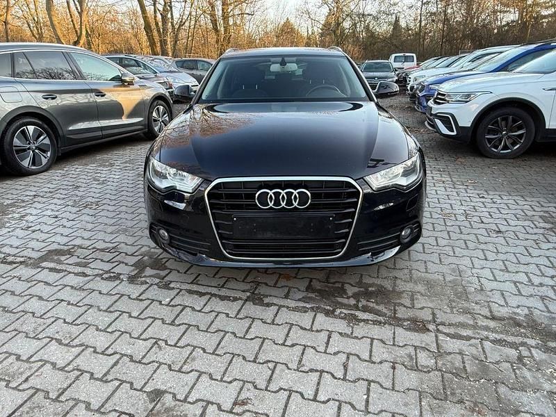 Gebraucht Audi A6 Comfort 179 PS (131 kW) 2013 Schwarz Kombi
