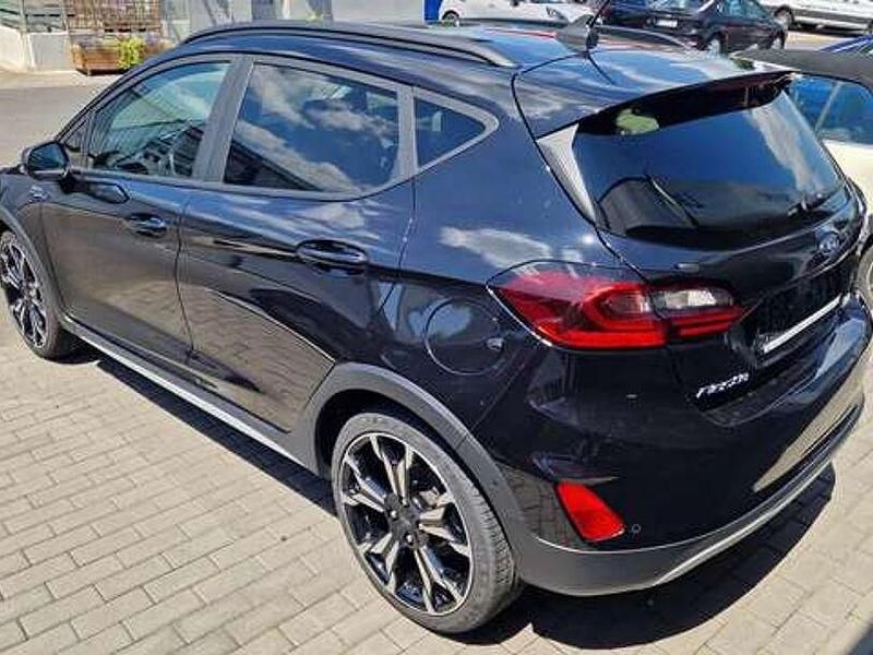 Gebraucht Ford Fiesta Active X 125 PS (91 kW) 2022 Schwarz Kleinwagen