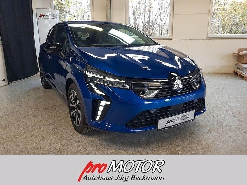 Neu Mitsubishi Colt Plus 67 PS (49 kW) 2025 Blau Limousine