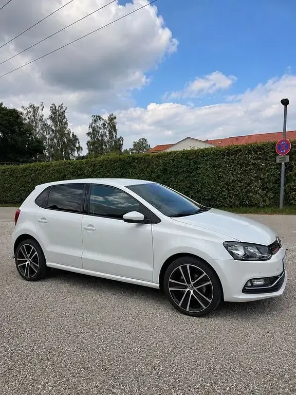Gebraucht VW Polo 90 PS (66 kW) 2014 Weiß Limousine