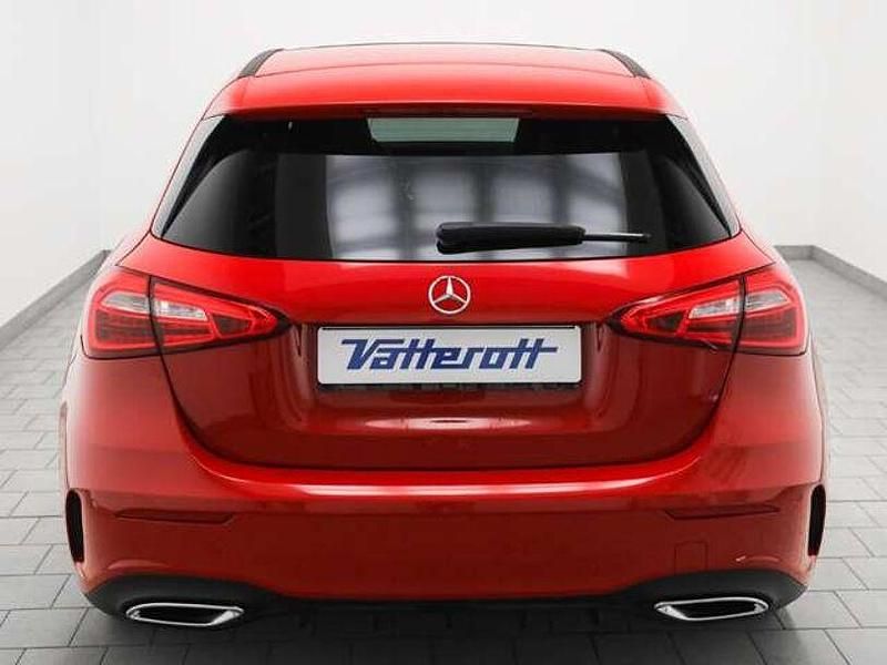 Gebraucht Mercedes A180 AMG line 136 PS (100 kW) 2018 Rot Limousine
