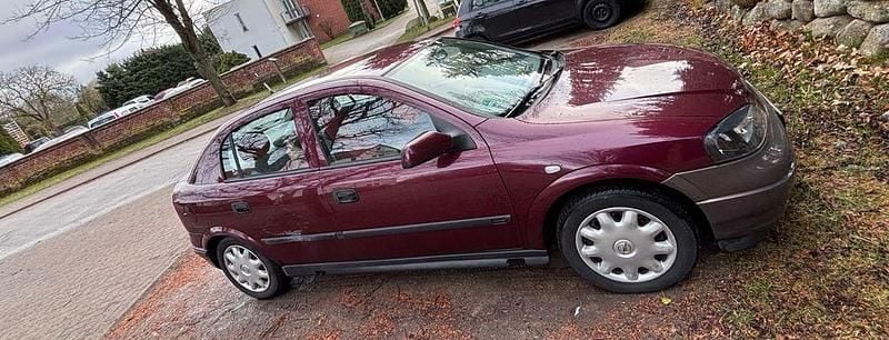 Gebraucht Opel Astra 101 PS (74 kW) 2002 Rot Limousine