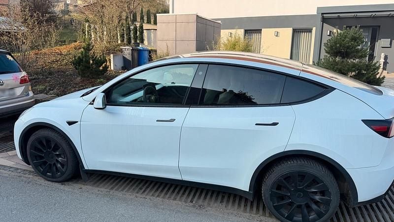 Gebraucht Tesla Model Y 189 kW (258 PS) 2023 Weiß SUV