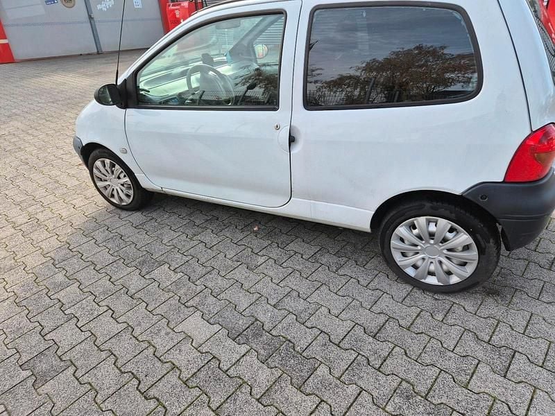 Weiß Gebraucht 2005 Renault Twingo Kleinwagen | 800 € (Guter Preis) - Bild 1/4