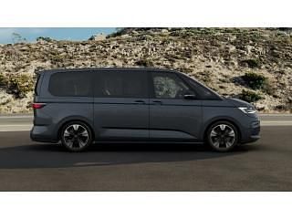 Gebraucht VW Multivan Life 150 PS (110 kW) 2025 Grau Van