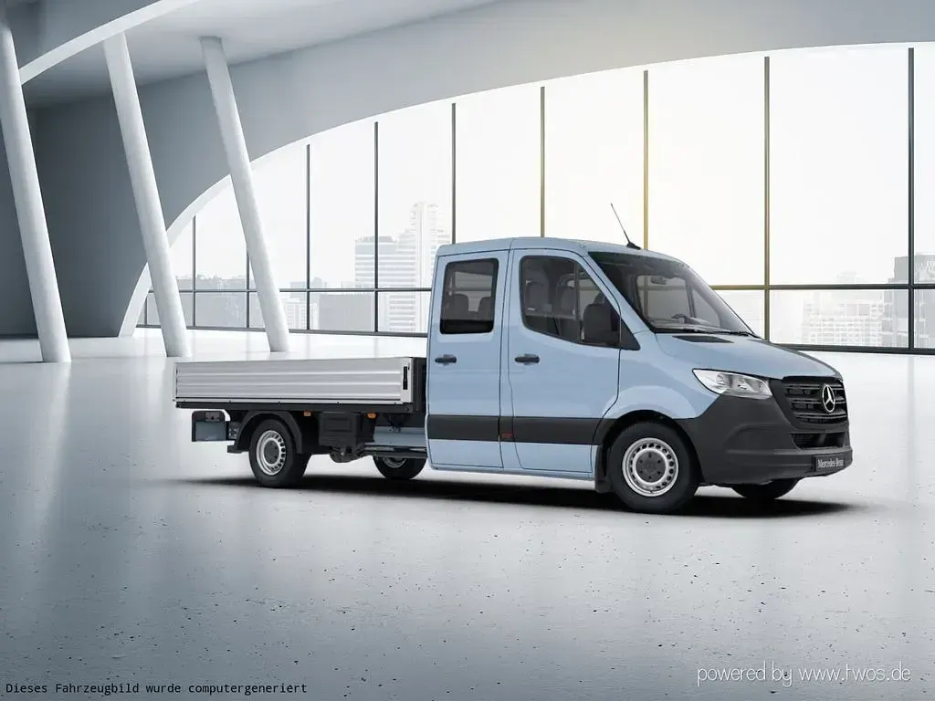 Gebraucht Mercedes Sprinter 163 PS (119 kW) 2020 Lichtblau hell Van