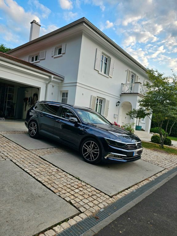 Blau Gebraucht 2015 VW Passat Comfortline Kombi | 12.000 € (Teuer) - Bild 1/4
