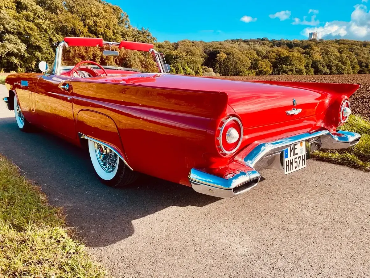 Gebraucht Ford Thunderbird 240 PS (176 kW) 1957 Rot Cabrio