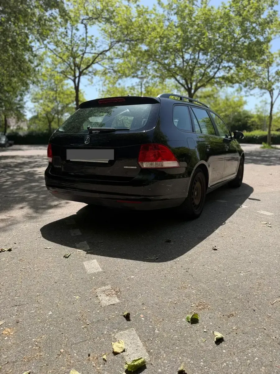 Usata VW Golf VI 105 CV (77 kW) 2008 Nero Utilitaria