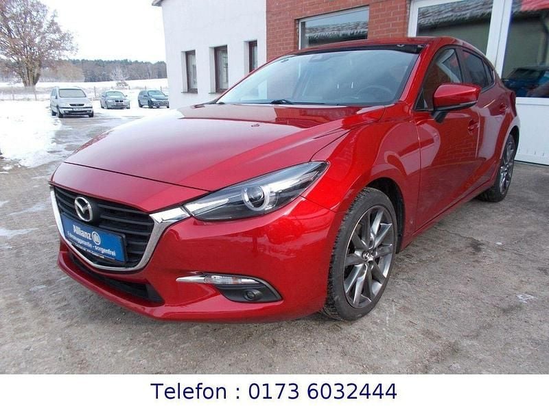 Gebraucht Mazda 3 Signature 150 PS (110 kW) 2019 Rot Limousine