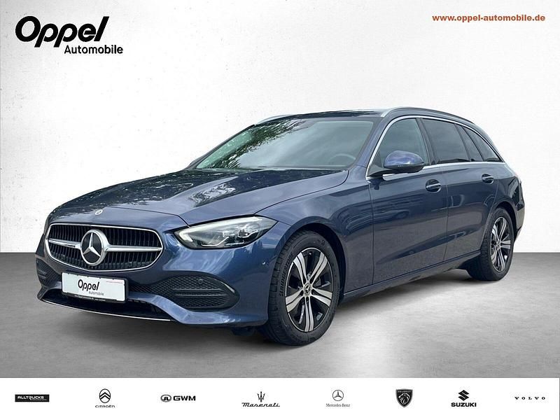 Sodalithblau metalliclack Gebraucht 2023 Mercedes C220 Avantgarde Limousine | 34.998 € (Fairer Preis) - Bild 1/3