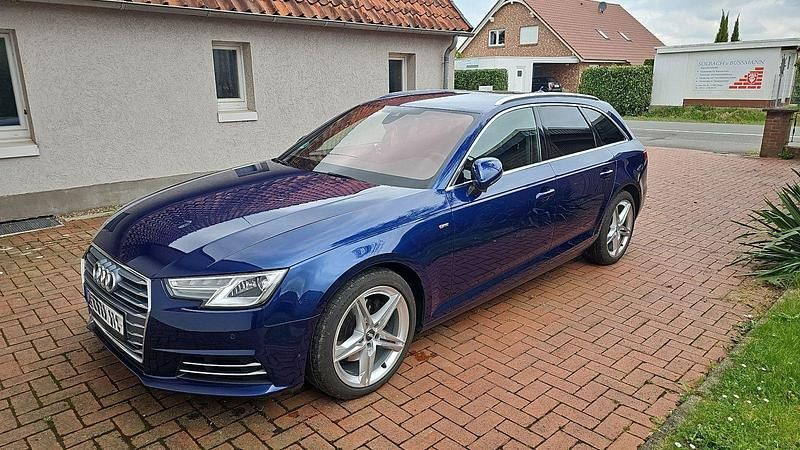 Gebraucht Audi A4 S-Line 150 PS (110 kW) 2017 Blau Kombi