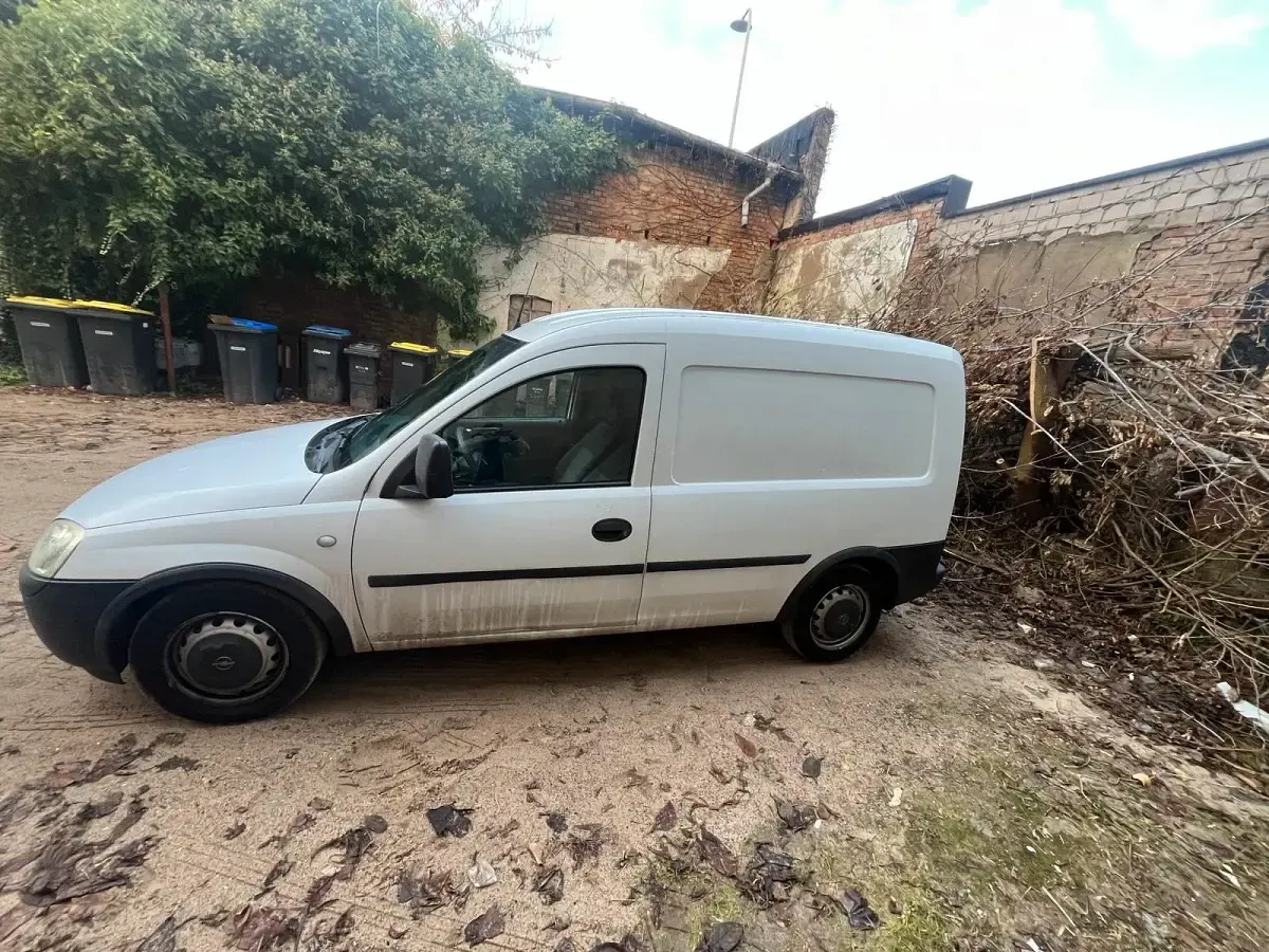 Gebraucht Opel Combo 75 PS (55 kW) 2006 Weiß Van / Kleinbus