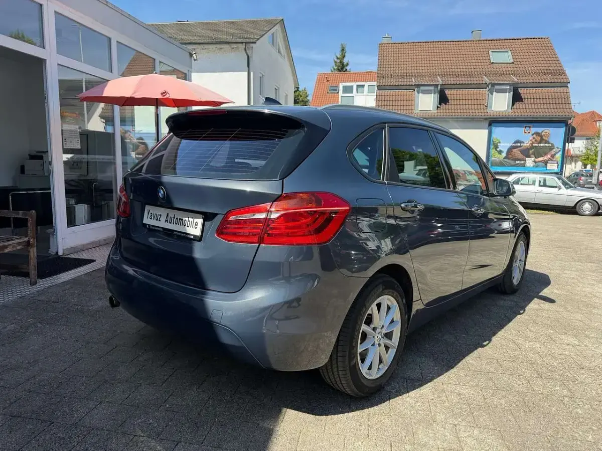 Gebraucht BMW 218 Active Tourer 136 PS (100 kW) 2015 Atlantikgrau metallic Van / Kleinbus
