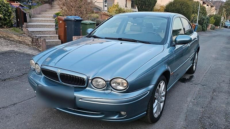 Gebraucht Jaguar X-type 156 PS (114 kW) 2003 Blau Limousine