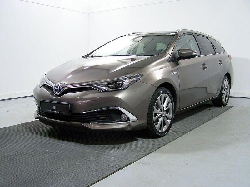 Gebraucht Toyota Auris Hybrid Executive 140 PS (102 kW) 2017 Grau Kombi