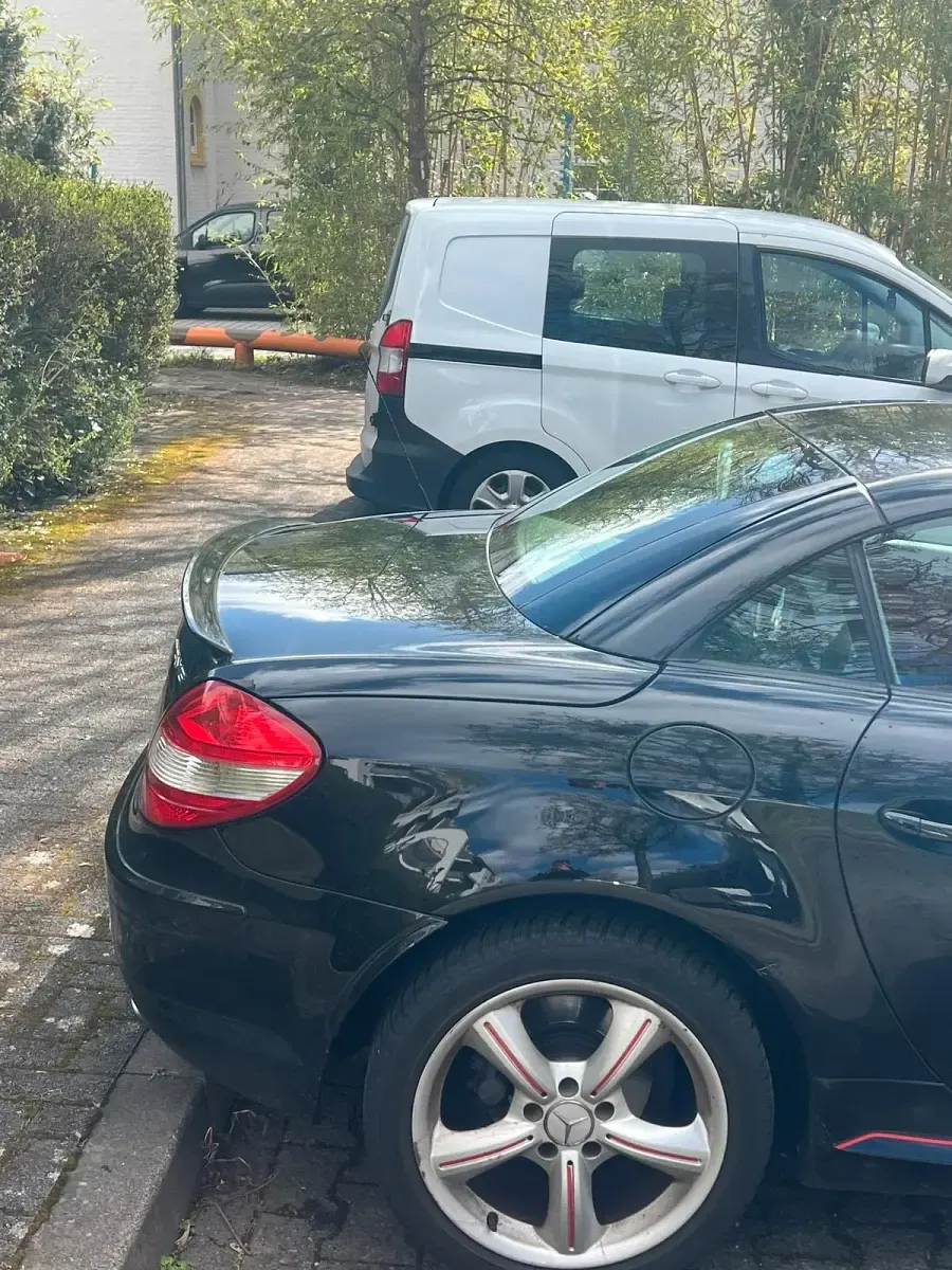 Second-hand Mercedes SLK200 163 CP (119 kW) 2007 Cabrio