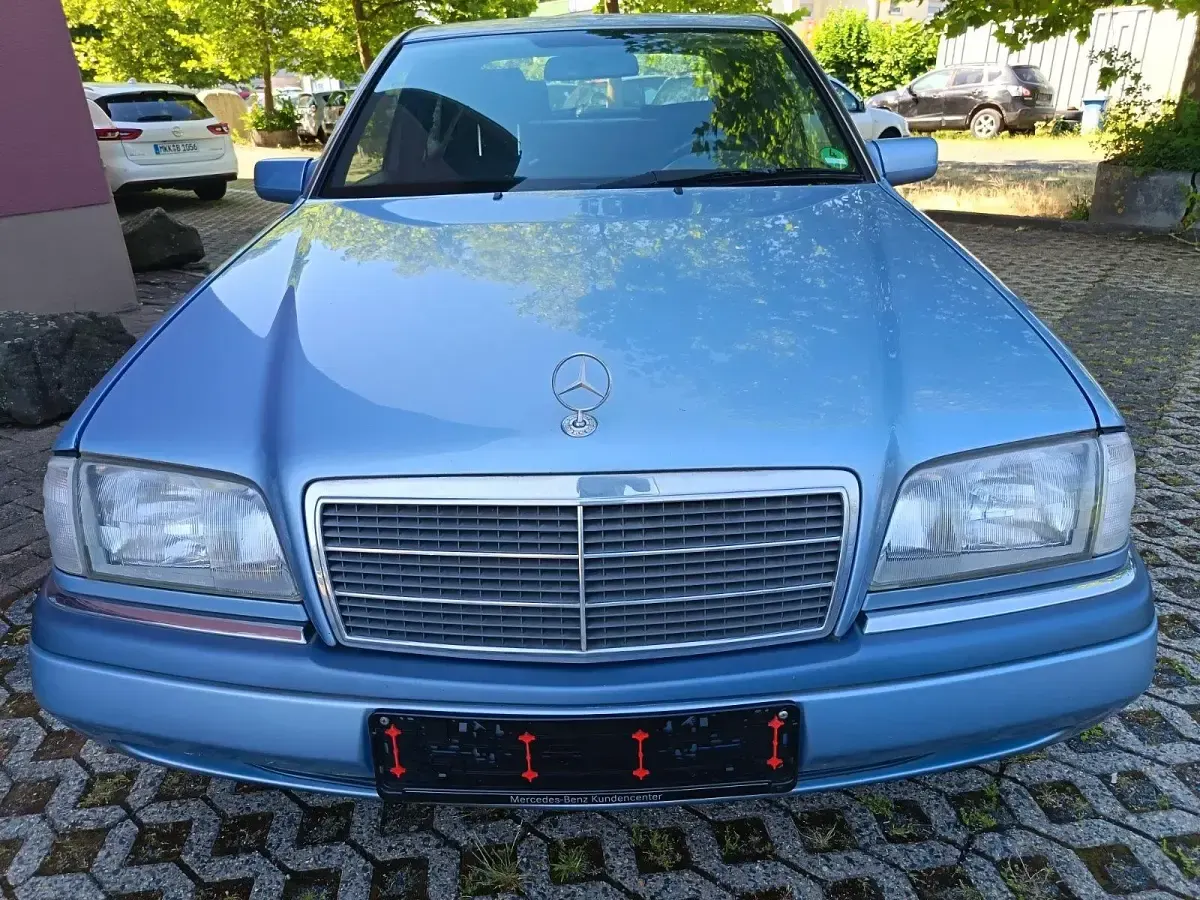 Gebraucht Mercedes C180 Elegance 120 PS (88 kW) 1993 Blau Limousine