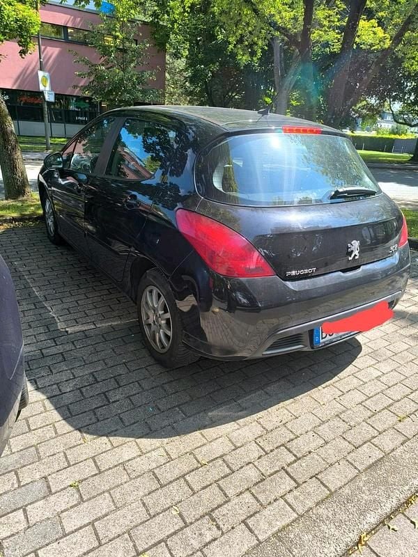 Gebraucht Peugeot 308 120 PS (88 kW) 2011 Schwarz Limousine