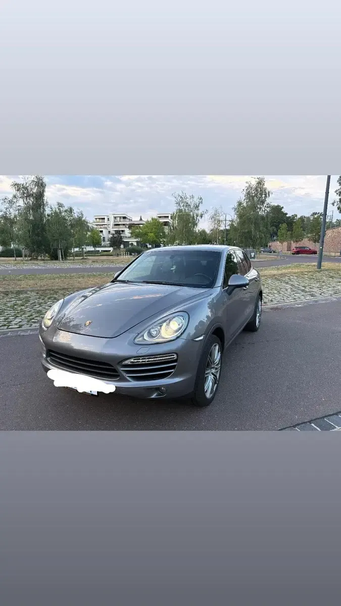 Gebraucht Porsche Cayenne Diesel 245 PS (180 kW) 2011 Andere farben SUV