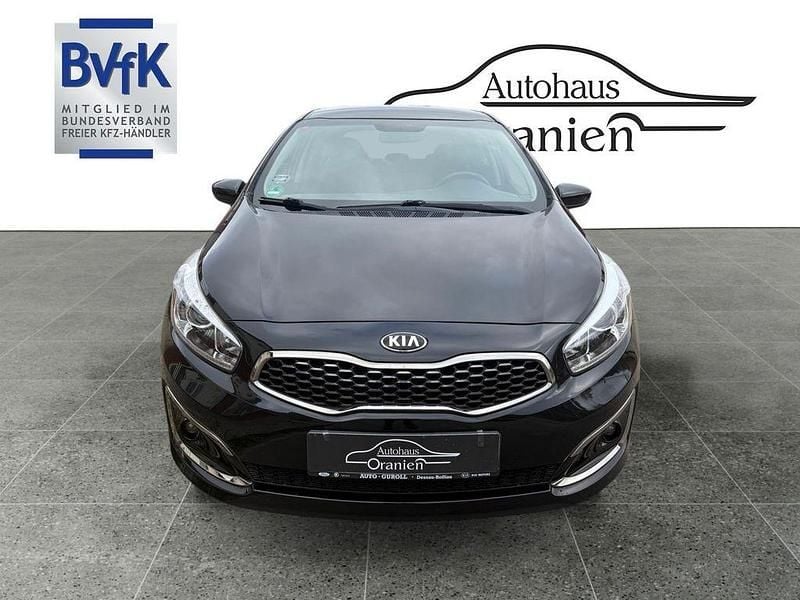 Gebraucht Kia Ceed Edition 7 99 PS (72 kW) 2018 Schwarz Kleinwagen