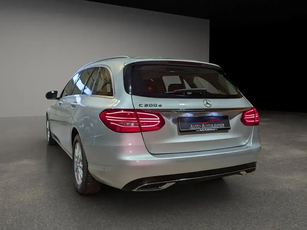Gebraucht Mercedes 200 160 PS (117 kW) 2019 Silber Limousine