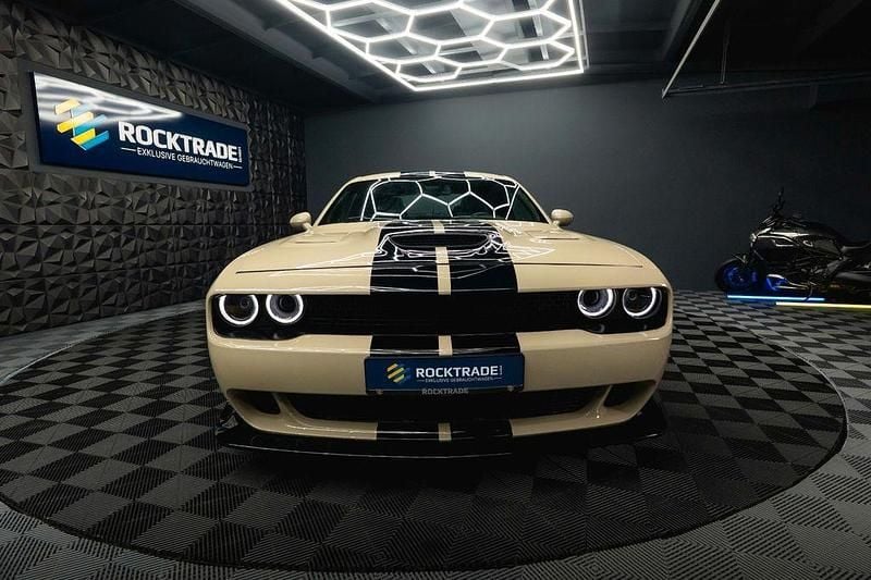 Second-hand Dodge Challenger 492 CP (361 kW) 2019 Bej Coupe