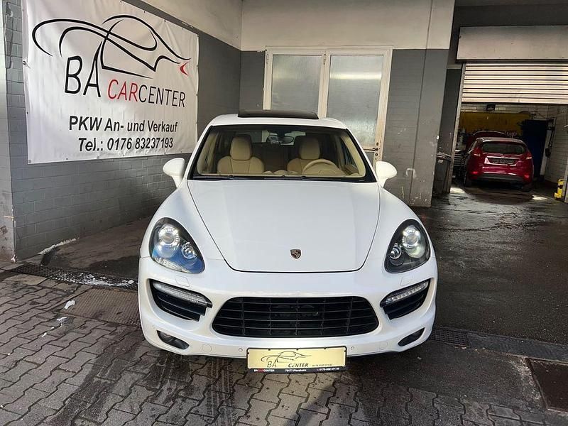 Gebraucht Porsche Cayenne Turbo 500 PS (367 kW) 2011 Weiß SUV