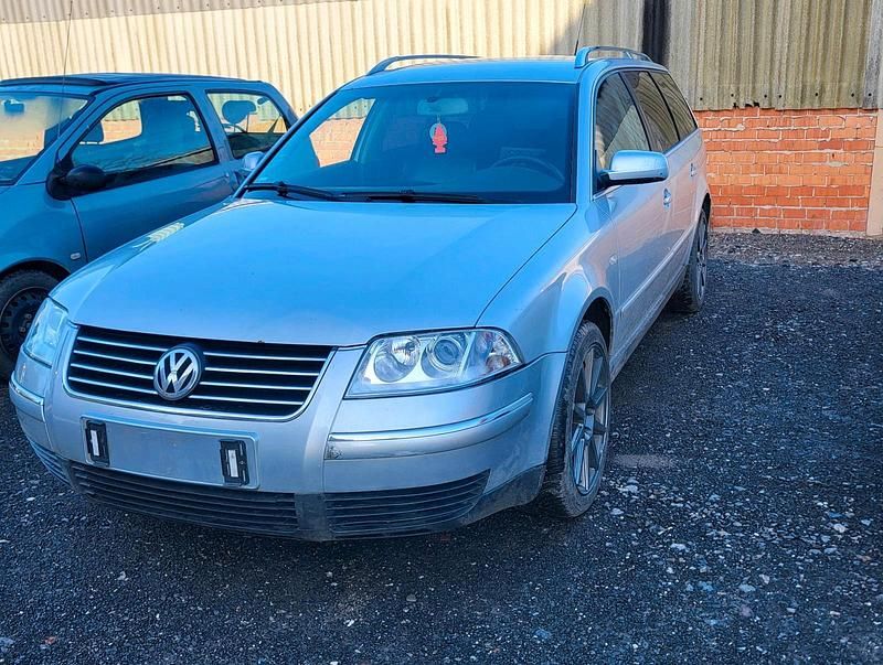 Gebraucht VW Passat 101 PS (74 kW) 2002 Silber Kombi