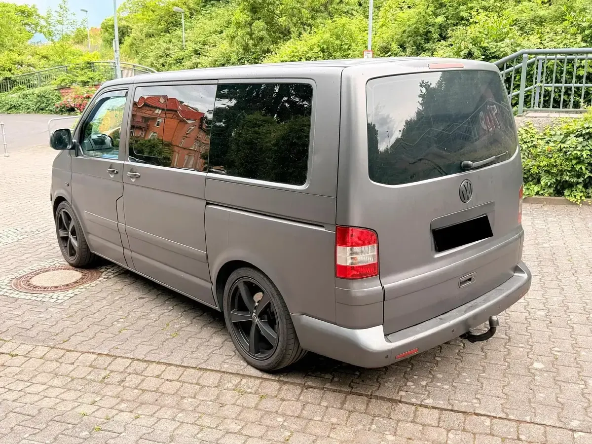 Gebraucht VW Multivan 174 PS (127 kW) 2005 Grau Van / Kleinbus