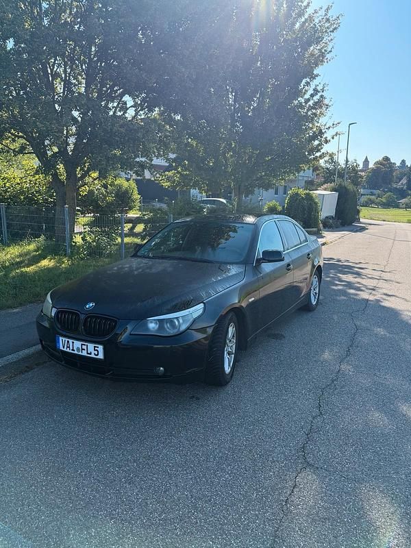 Schwarz Gebraucht 2004 BMW 520 Limousine | 1.800 € (Superpreis) - Bild 1/4