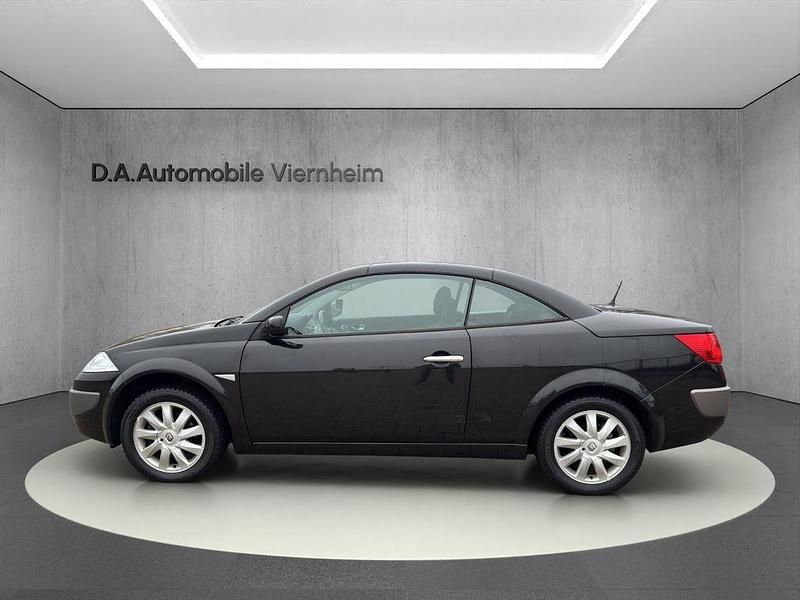 Gebraucht Renault Mégane Cabriolet Dynamique 111 PS (81 kW) 2006 Schwarz Cabrio