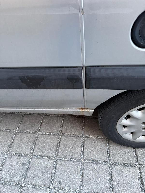 Gebraucht Peugeot Expert 109 PS (80 kW) 2004 Silber Van