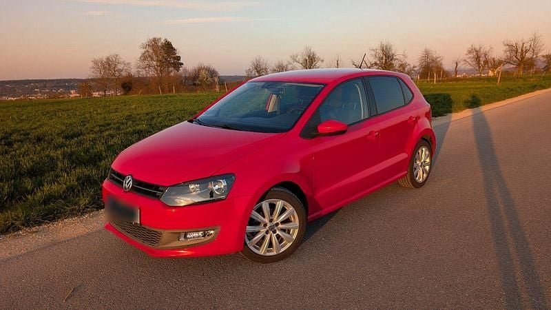 Second-hand VW Polo Team 86 CP (63 kW) 2010 Roșu Hatchback