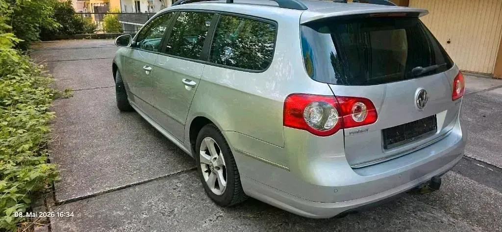Gebraucht VW Passat 105 PS (77 kW) 2010 Grau Kombi