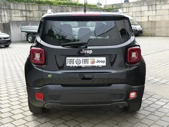 Gebraucht Jeep Renegade 131 PS (96 kW) 2024 Schwarz SUV