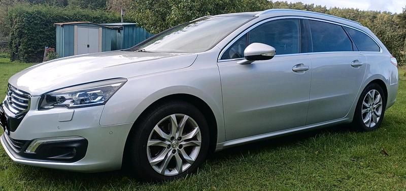 Silber Gebraucht 2016 Peugeot 508 Kombi | 8.100 € (Guter Preis) - Bild 1/4