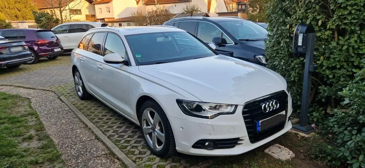Gebraucht Audi A6 179 PS (131 kW) 2013 Weiß Kombi